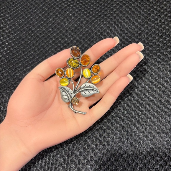 Vintage-Style Amber Tone Cat's Eye Brooch Pin - Picture 4 of 8